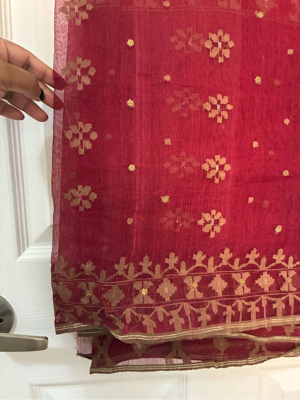 Red Patterned Saree - Picture 5 of 5